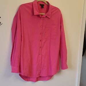 🩷 5/$12 Vibrant Pink Blouse with Relaxed Fit and Long Sleeves